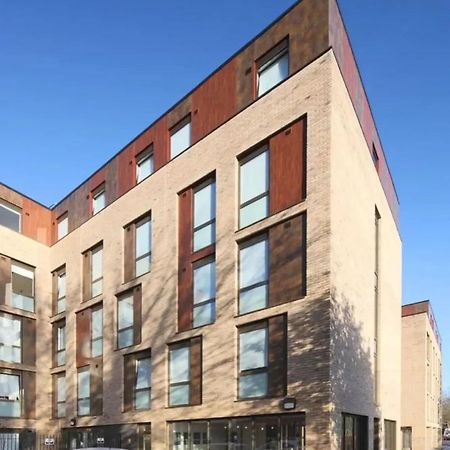 For Students Only Ensuite Bedrooms With Shared Kitchen At Cathedral Point In Winchester Kültér fotó