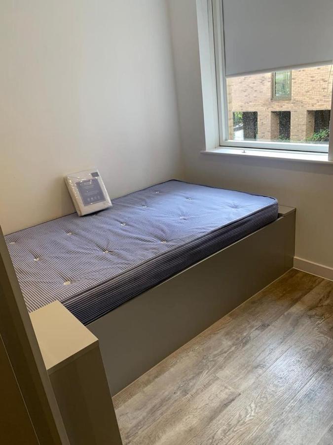For Students Only Ensuite Bedrooms With Shared Kitchen At Cathedral Point In Winchester Kültér fotó